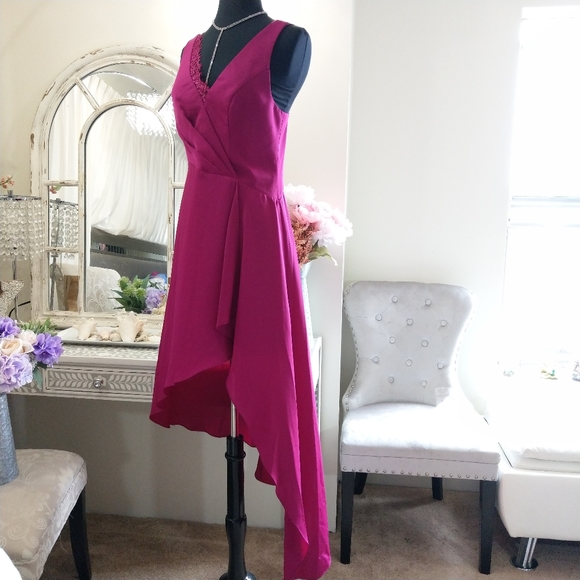 🍒NWT🍒 BCBGMAXAZRIA SATIN FUCHSIA DRESS - Picture 6 of 8